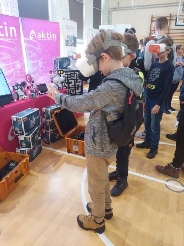 b_1024_768_0_00_images_2023_2024_KAWA_KonferencjaIwE_406380474_812899017304715_2572902120126758026_n